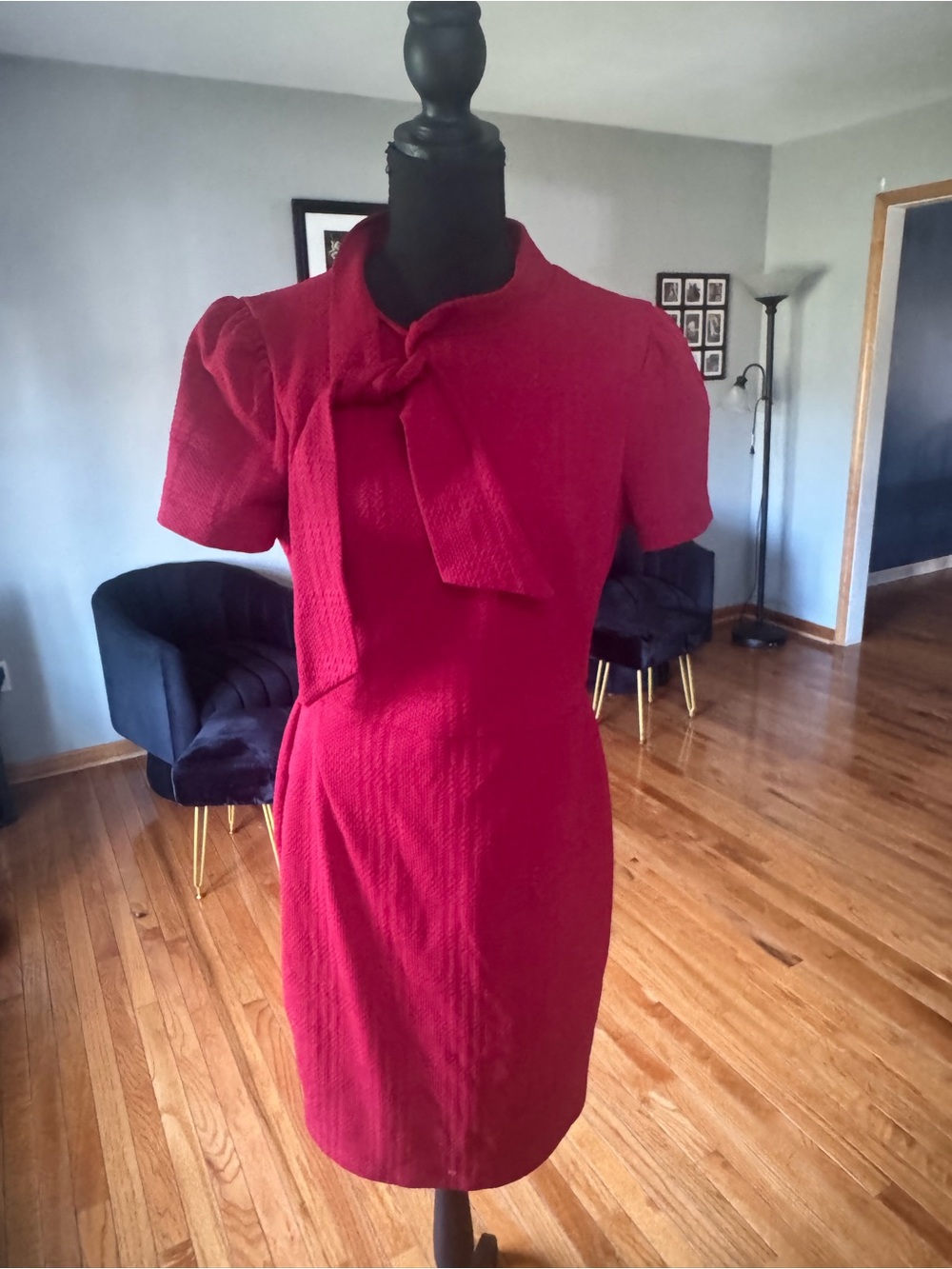Red Short-Sleeve Tie-Neck Dress - Classic Women's Style